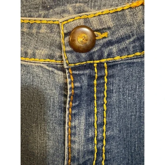 True Religion Sarah Big T Straight Leg Jeans Blue Yellow Stitch Size 31 USA - Picture 7 of 7